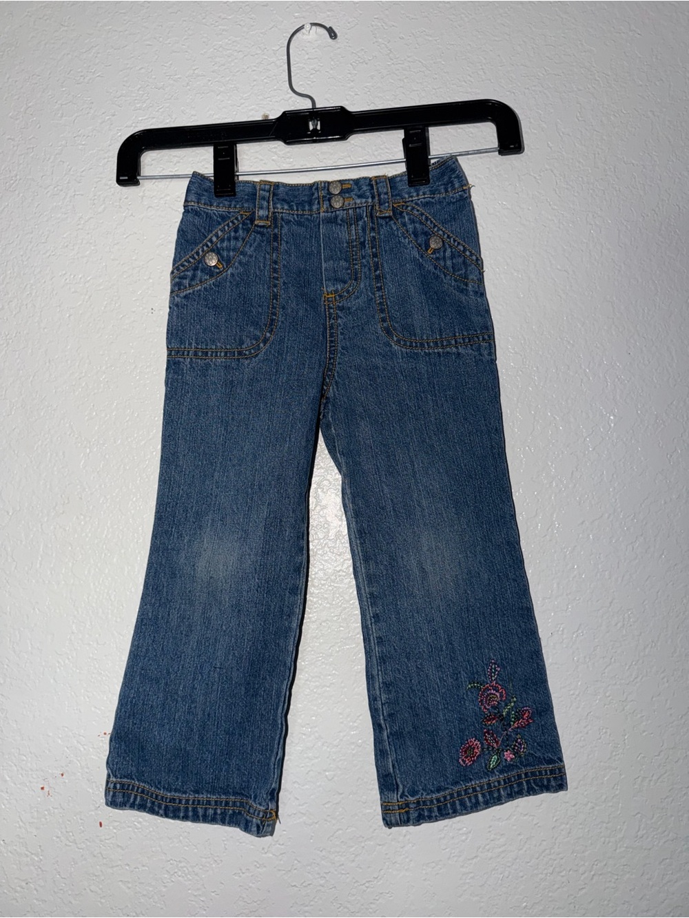 🌸USED‼️Girls 3T Denim Jeans with Embroidered Floral Accent - Blue